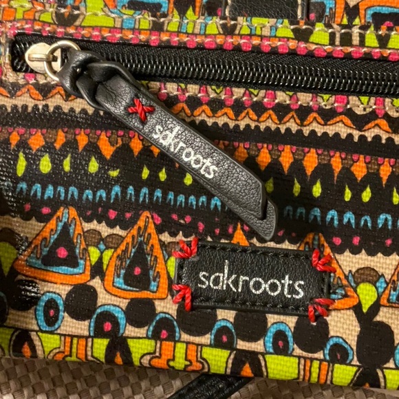 NWT Sakroots Crossbody Bag - Picture 4 of 7